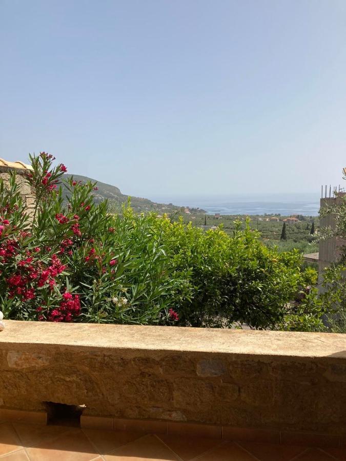 Orfea'S Place Riglia Dış mekan fotoğraf