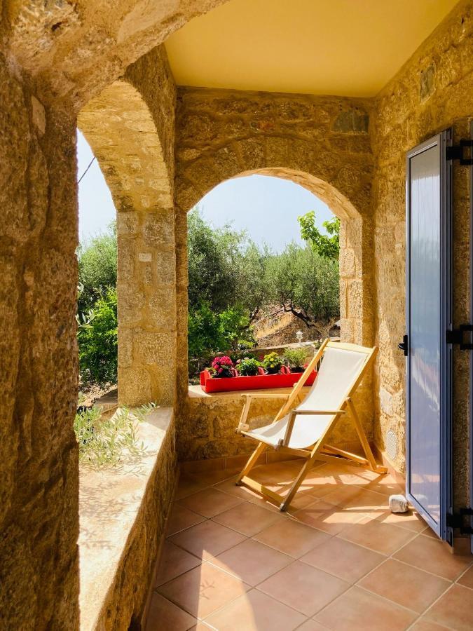 Orfea'S Place Riglia Dış mekan fotoğraf